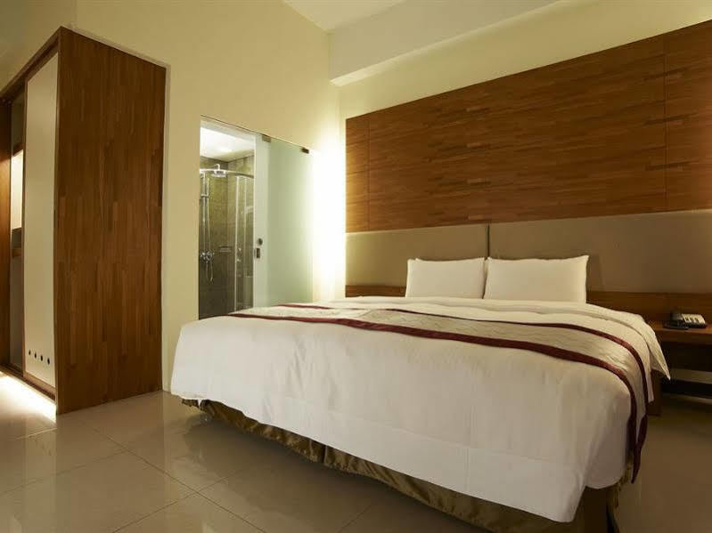 Master Hotel Тайбэй Экстерьер фото
